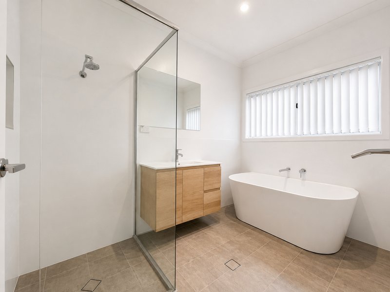 Photo - 4B Gidley Street, Tamworth NSW 2340 - Image 8