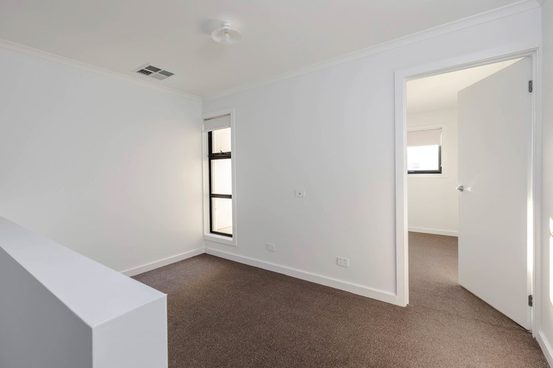 Photo - 4B Hill Smith Boulevard, St Clair SA 5011 - Image 6