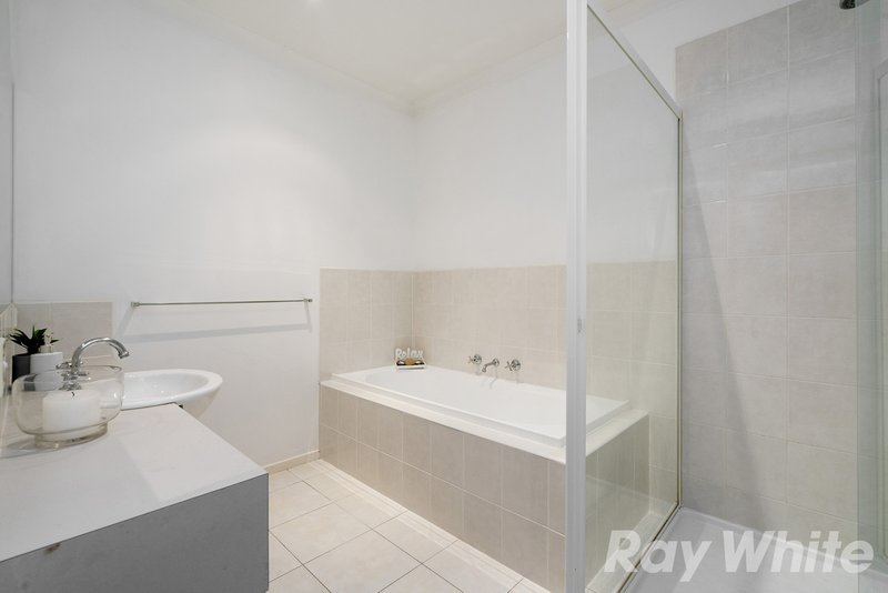 Photo - 4B Mena Avenue, Cheltenham VIC 3192 - Image 13