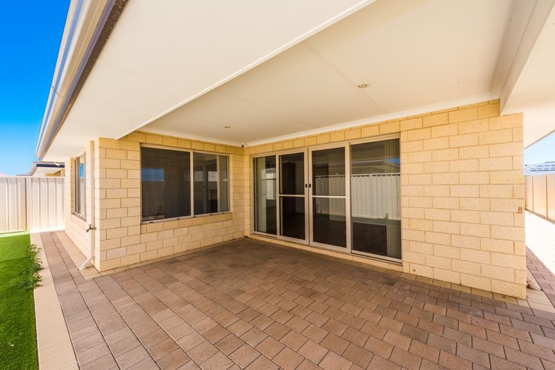 Photo - 4B Niobe St , Wandina WA 6530 - Image 11