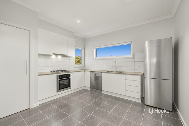 Photo - 4B Trimotor Road, Point Cook VIC 3030 - Image 4