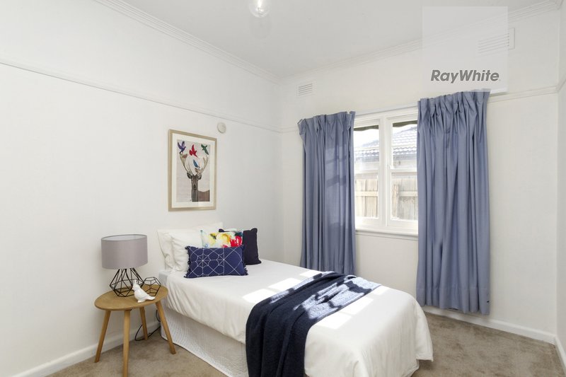 Photo - 4B Waratah Avenue, Tullamarine VIC 3043 - Image 13