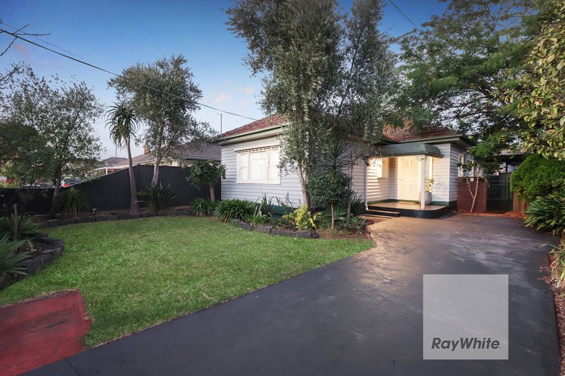 4B Waratah Avenue, Tullamarine VIC 3043