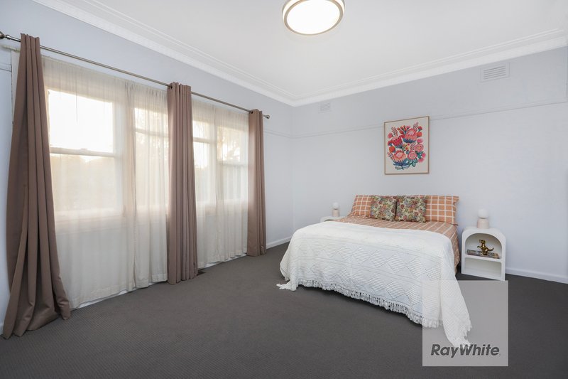 Photo - 4B Waratah Avenue, Tullamarine VIC 3043 - Image 12