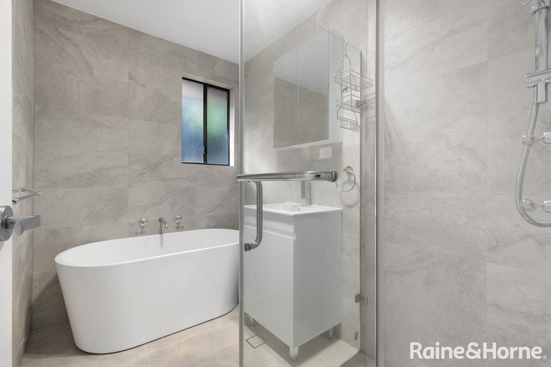 Photo - 4B Yachtview Avenue, Newport NSW 2106 - Image 4