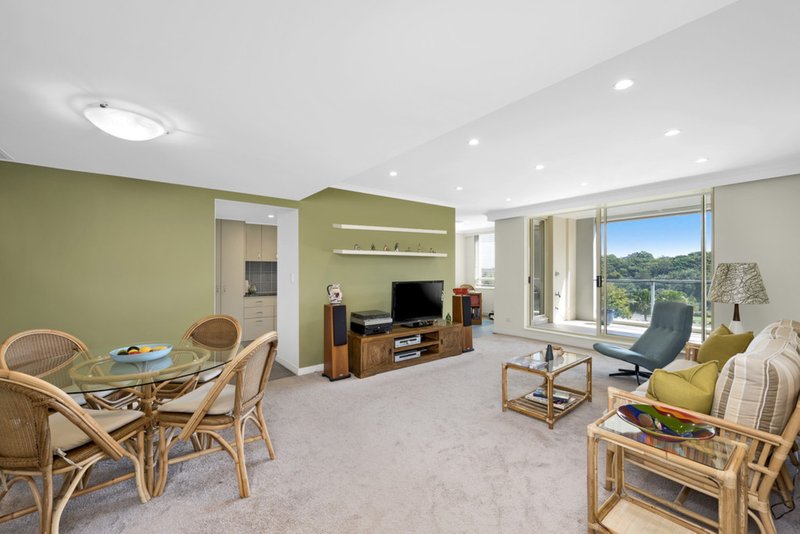 Photo - 4B/2 Gas Works Road, Wollstonecraft NSW 2065 - Image 2