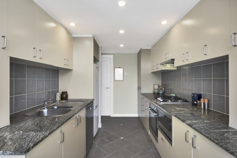 Photo - 4B/2 Gas Works Road, Wollstonecraft NSW 2065 - Image 4