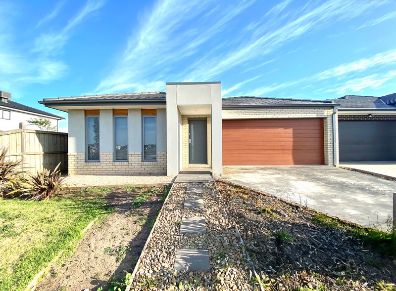 4B2B Fresco Way, Tarneit VIC 3029