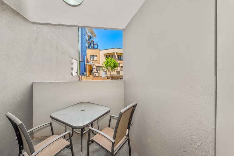 Photo - 4B/78 Brookes Street, Bowen Hills QLD 4006 - Image 5