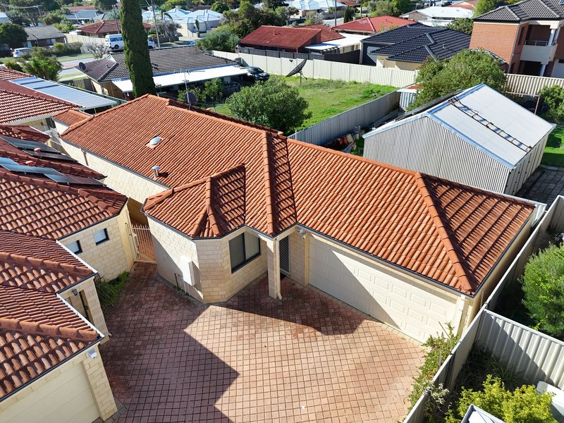 Photo - 4C Arun Place, Nollamara WA 6061 - Image 1