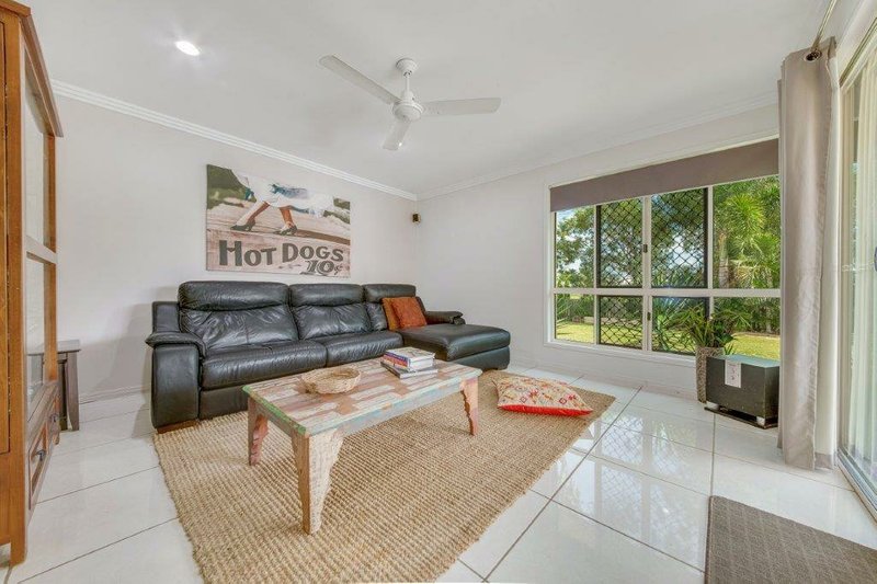 Photo - 4c Golf View Drive, Boyne Island QLD 4680 - Image 13