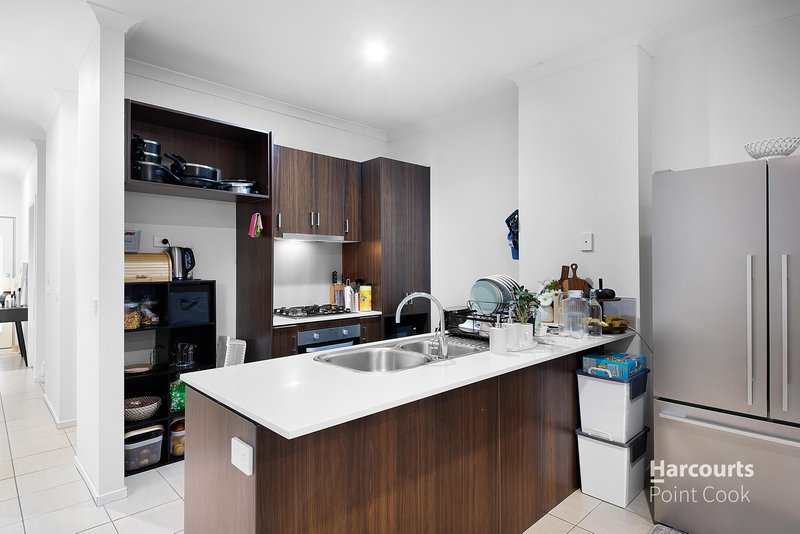 Photo - 4C Hanworth Avenue, Williams Landing VIC 3027 - Image 7