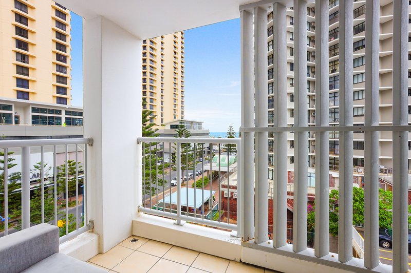 Photo - 4D/34 Hanlan Street, Surfers Paradise QLD 4217 - Image 2