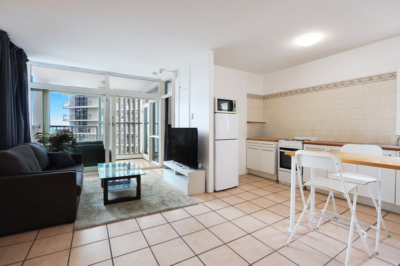 Photo - 4D/34 Hanlan Street, Surfers Paradise QLD 4217 - Image 3