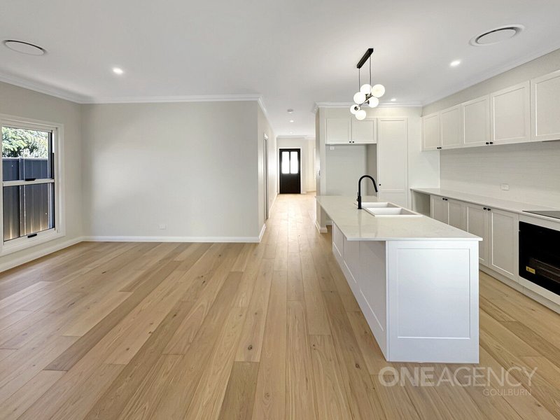 Photo - 4E Crestwood Drive, Goulburn NSW 2580 - Image 6