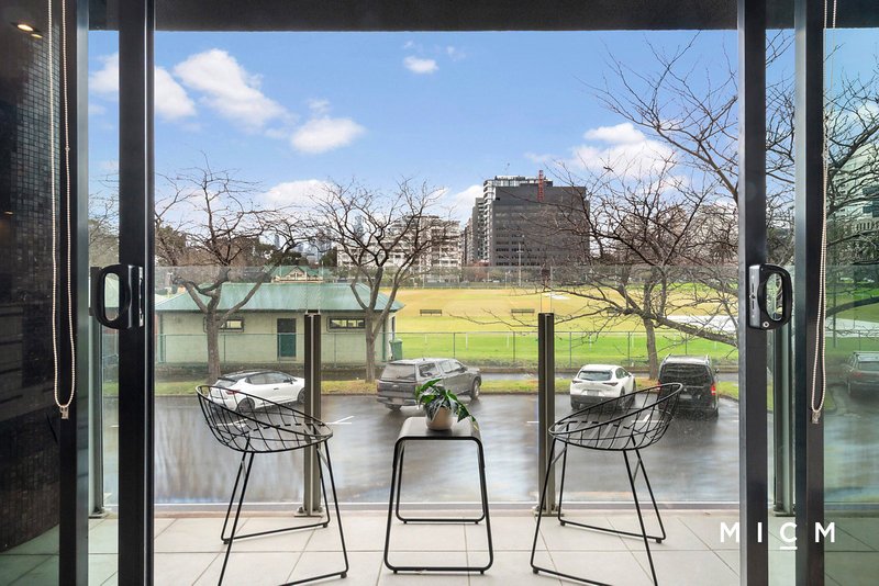Photo - 4G0/1 Roy Street, Melbourne VIC 3004 - Image 9