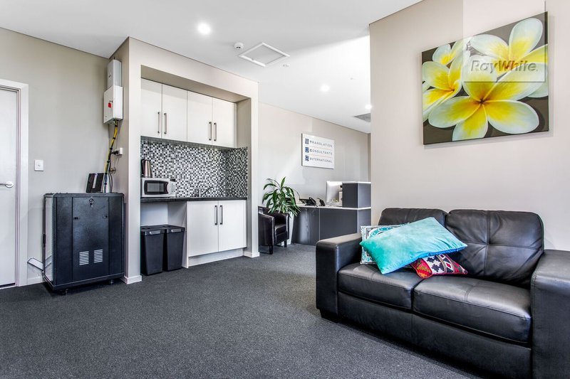 Photo - 5, 19-21 Metro Parade, Mawson Lakes SA 5095 - Image 3