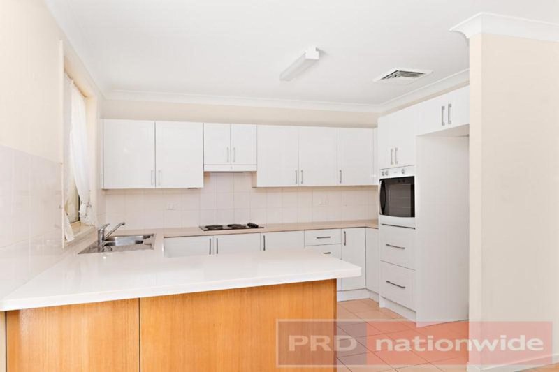 Photo - 5 / 59 Ramsay Road, Picnic Point NSW 2213 - Image 2