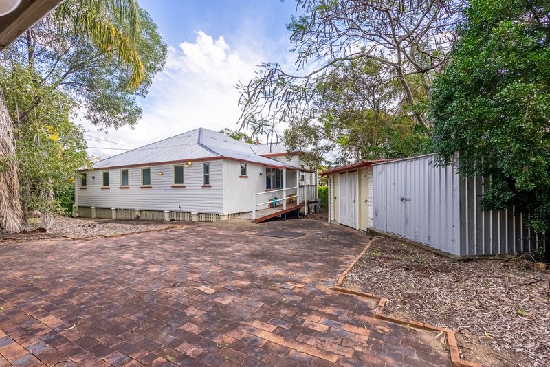 Photo - 5 & 5B Ferrett Street, Sadliers Crossing QLD 4305 - Image 6