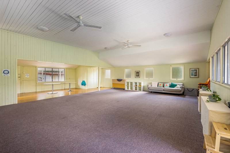 Photo - 5 & 5B Ferrett Street, Sadliers Crossing QLD 4305 - Image 7