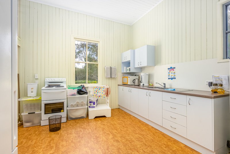 Photo - 5 & 5B Ferrett Street, Sadliers Crossing QLD 4305 - Image 9