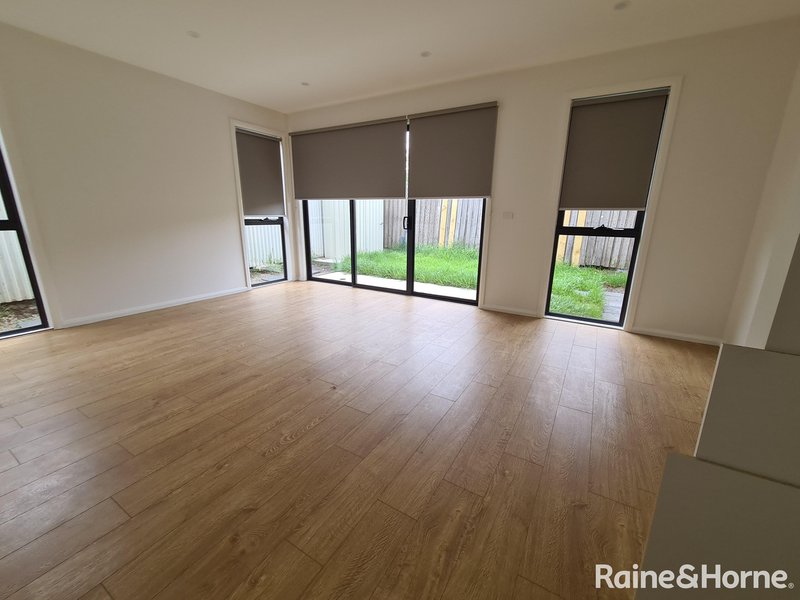 Photo - 5, 6, 7/16-18 Curtin Street, St Albans VIC 3021 - Image 22