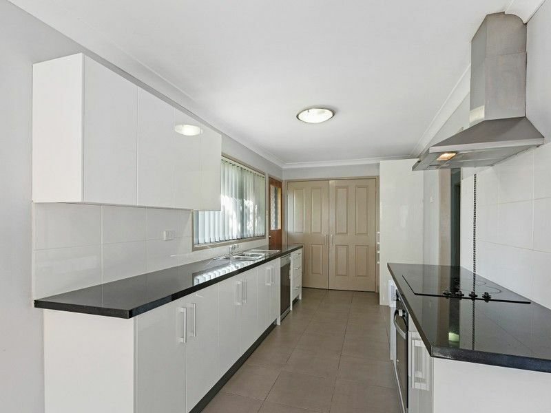 Photo - 5, 7, 9, 11 & 13 Rochester Drive, Mount Warren Park QLD 4207 - Image 27