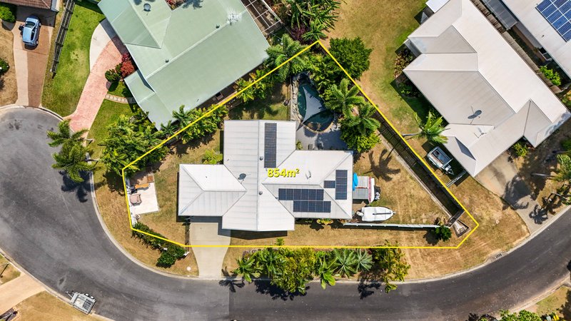 Photo - 5-7 Collett Close, Kewarra Beach QLD 4879 - Image 12