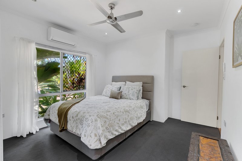 Photo - 5-7 Collett Close, Kewarra Beach QLD 4879 - Image 16