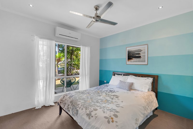 Photo - 5-7 Collett Close, Kewarra Beach QLD 4879 - Image 18