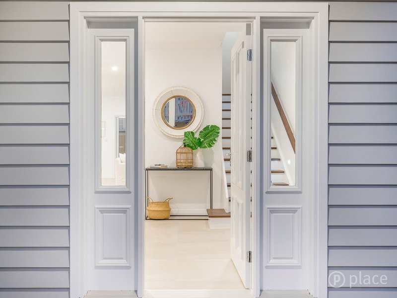 Photo - 5 & 7 Walter Avenue, East Brisbane QLD 4169 - Image 2