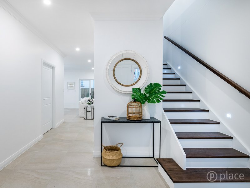 Photo - 5 & 7 Walter Avenue, East Brisbane QLD 4169 - Image 3