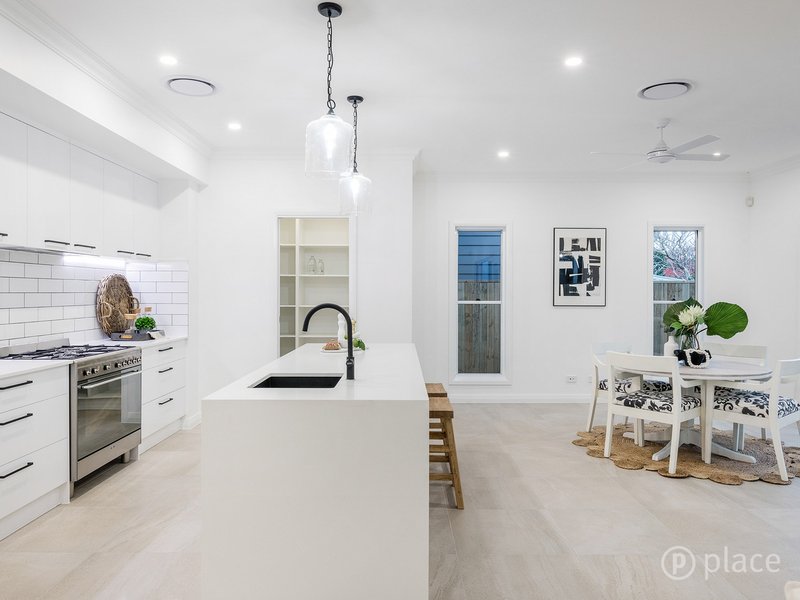 Photo - 5 & 7 Walter Avenue, East Brisbane QLD 4169 - Image 6