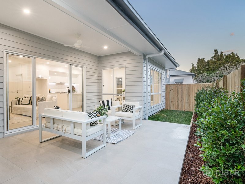 Photo - 5 & 7 Walter Avenue, East Brisbane QLD 4169 - Image 11