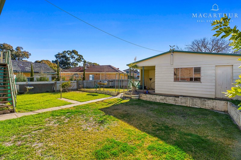 Photo - 5 Acacia Street, Kooringal NSW 2650 - Image 22