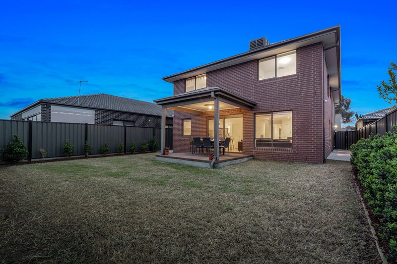 Photo - 5 Admiration Drive, Craigieburn VIC 3064 - Image 28