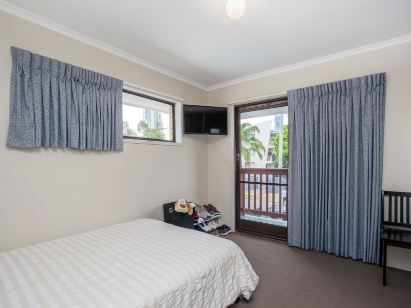 Photo - 5 Adori Street, Surfers Paradise QLD 4217 - Image 9