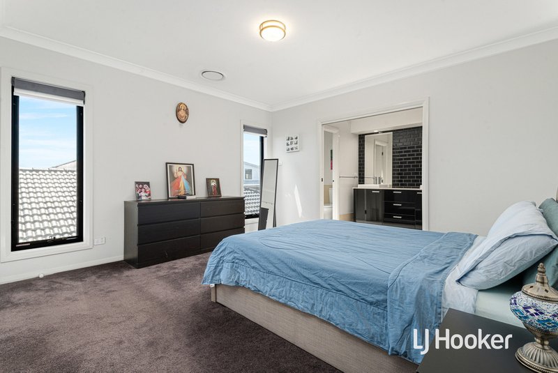 Photo - 5 Agland Avenue, Marsden Park NSW 2765 - Image 8