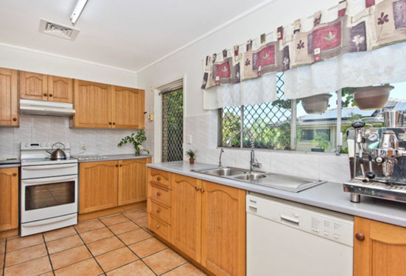 Photo - 5 Ailsa Street, Aspley QLD 4034 - Image 8