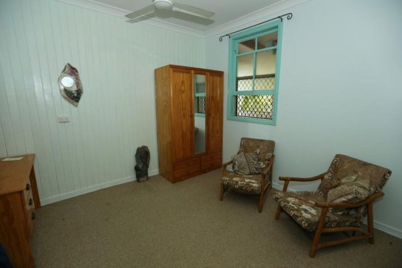 Photo - 5 Ailsa Street, West Gladstone QLD 4680 - Image 15