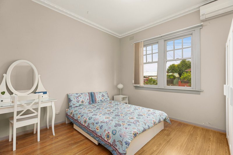 Photo - 5 Akeroa Avenue, Brunswick East VIC 3057 - Image 2