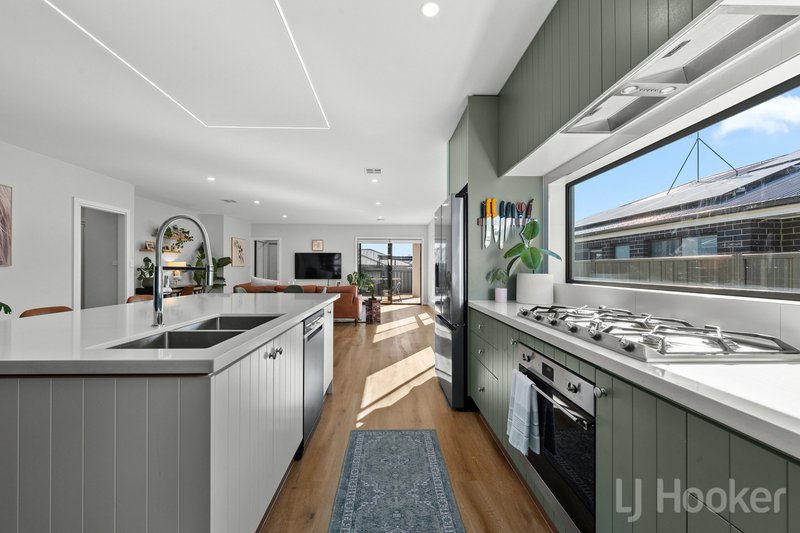 Photo - 5 Albion Street, Googong NSW 2620 - Image 8