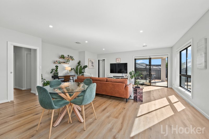 Photo - 5 Albion Street, Googong NSW 2620 - Image 9