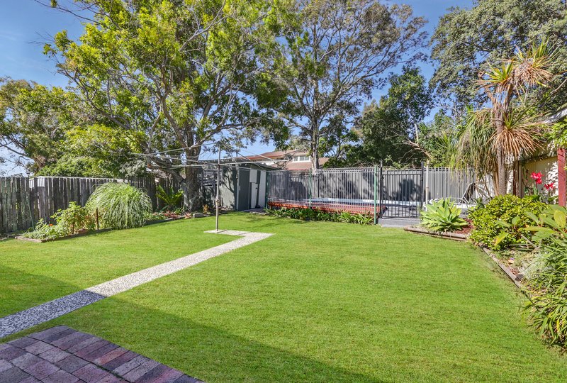 Photo - 5 Alcoomie Crescent, Koonawarra NSW 2530 - Image 8