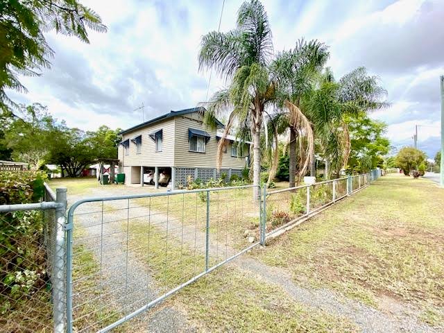 Photo - 5 Alfred Street, Biggenden QLD 4621 - Image 1