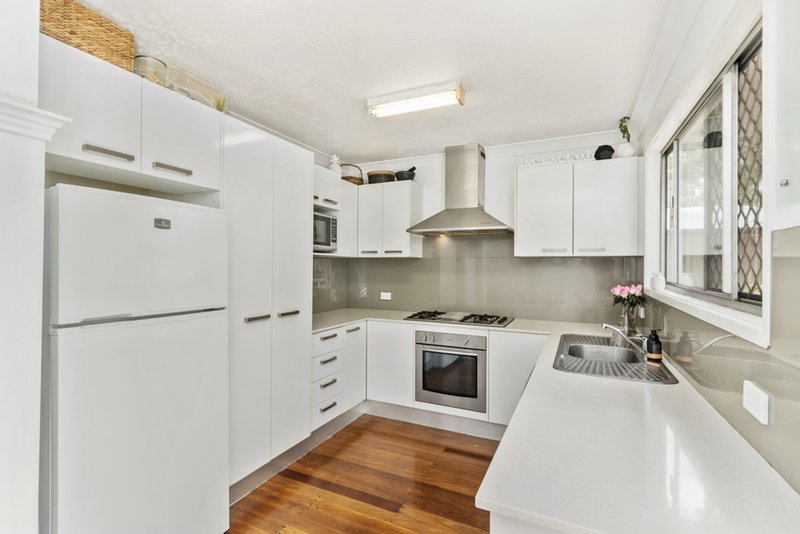 Photo - 5 Alkira Street, Tugun QLD 4224 - Image 2