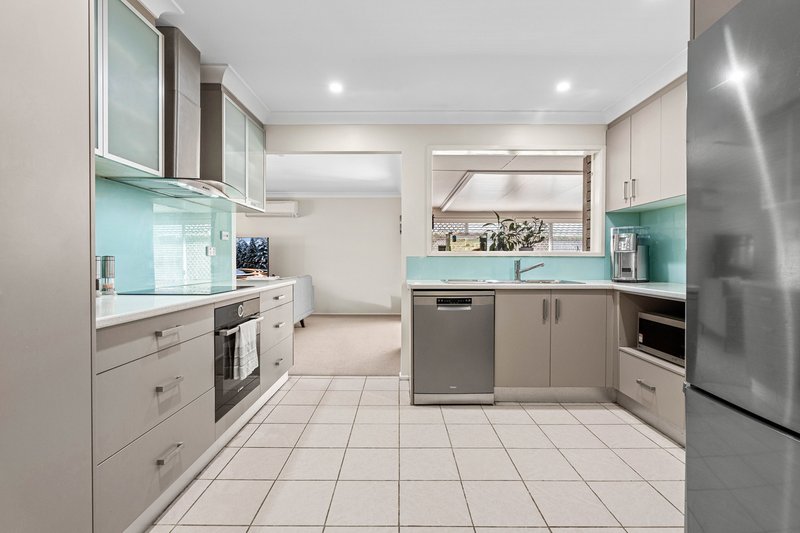 Photo - 5 Almara Street, Capalaba QLD 4157 - Image 3