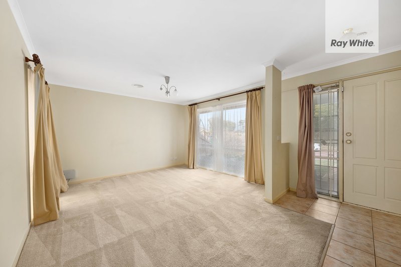 Photo - 5 Amber Court, South Morang VIC 3752 - Image 4