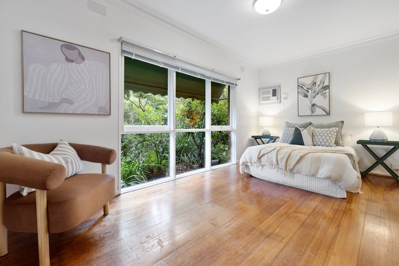 Photo - 5 Amboina Avenue, Mitcham VIC 3132 - Image 6