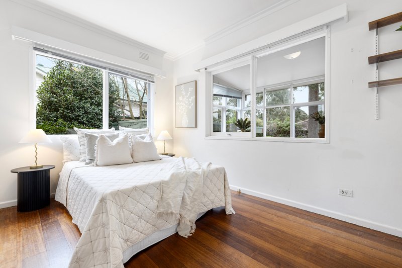 Photo - 5 Amboina Avenue, Mitcham VIC 3132 - Image 7